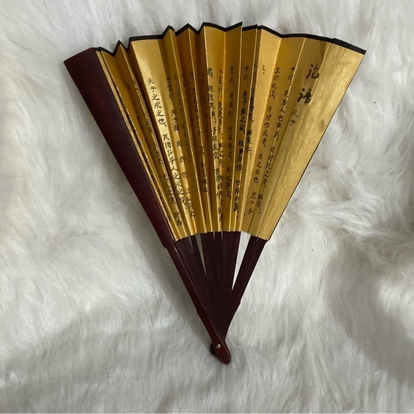 Silk And Bamboo Dragon Hand Fan - Picture 5 of 9